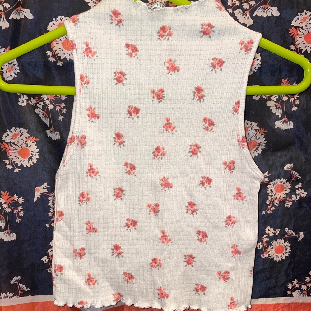 Floral Print Sleeveless Tank Top - White with Pink Accents